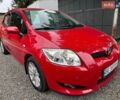 Красный Тойота Аурис, объемом двигателя 1.6 л и пробегом 210 тыс. км за 6700 $, фото 1 на Automoto.ua