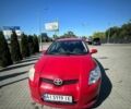 Красный Тойота Аурис, объемом двигателя 1.6 л и пробегом 250 тыс. км за 5500 $, фото 1 на Automoto.ua