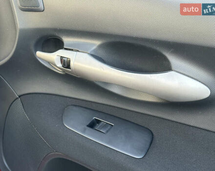 Червоний Тойота Ауріс, об'ємом двигуна 1.6 л та пробігом 85 тис. км за 8700 $, фото 42 на Automoto.ua