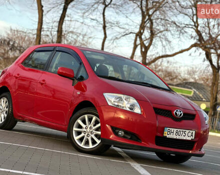 Червоний Тойота Ауріс, об'ємом двигуна 1.6 л та пробігом 85 тис. км за 8700 $, фото 10 на Automoto.ua