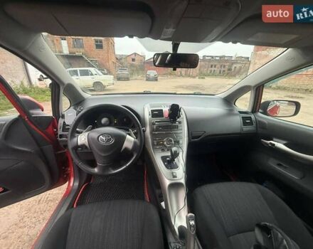 Червоний Тойота Ауріс, об'ємом двигуна 1.6 л та пробігом 176 тис. км за 7200 $, фото 9 на Automoto.ua
