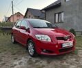 Червоний Тойота Ауріс, об'ємом двигуна 1.6 л та пробігом 250 тис. км за 5999 $, фото 1 на Automoto.ua