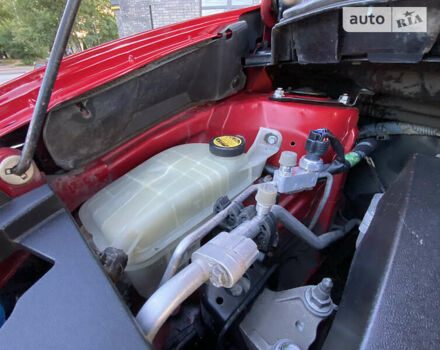 Красный Тойота Аурис, объемом двигателя 1.6 л и пробегом 189 тыс. км за 7000 $, фото 66 на Automoto.ua