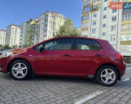 Червоний Тойота Ауріс, об'ємом двигуна 1.4 л та пробігом 220 тис. км за 7000 $, фото 12 на Automoto.ua
