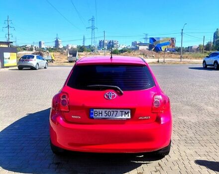 Красный Тойота Аурис, объемом двигателя 1.6 л и пробегом 150 тыс. км за 6500 $, фото 3 на Automoto.ua