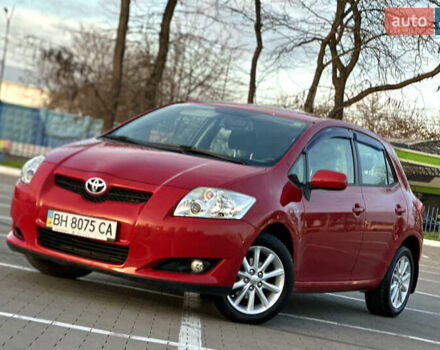 Червоний Тойота Ауріс, об'ємом двигуна 1.6 л та пробігом 85 тис. км за 8700 $, фото 7 на Automoto.ua
