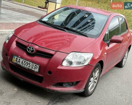 Красный Тойота Аурис, объемом двигателя 1.6 л и пробегом 200 тыс. км за 4500 $, фото 26 на Automoto.ua