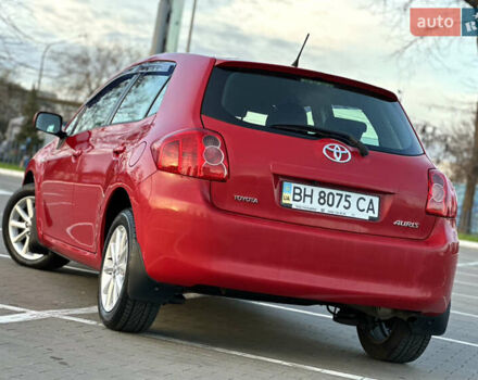 Червоний Тойота Ауріс, об'ємом двигуна 1.6 л та пробігом 85 тис. км за 8700 $, фото 3 на Automoto.ua