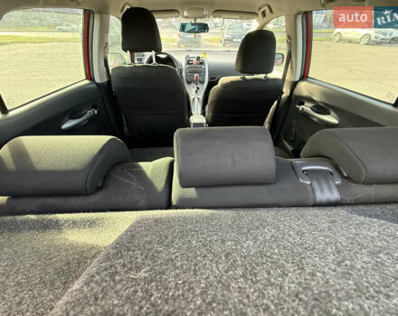 Красный Тойота Аурис, объемом двигателя 1.6 л и пробегом 123 тыс. км за 8500 $, фото 17 на Automoto.ua