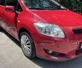 Красный Тойота Аурис, объемом двигателя 0 л и пробегом 65 тыс. км за 8000 $, фото 1 на Automoto.ua