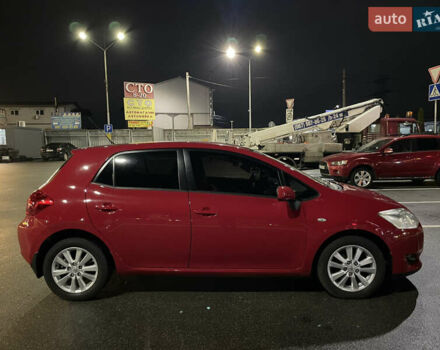 Красный Тойота Аурис, объемом двигателя 1.6 л и пробегом 191 тыс. км за 7000 $, фото 3 на Automoto.ua