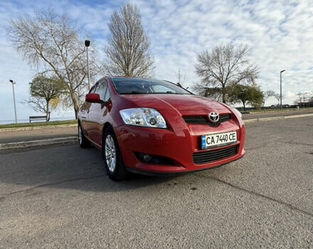 Красный Тойота Аурис, объемом двигателя 1.6 л и пробегом 123 тыс. км за 8500 $, фото 11 на Automoto.ua