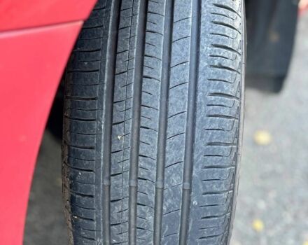 Червоний Тойота Ауріс, об'ємом двигуна 1.6 л та пробігом 122 тис. км за 10200 $, фото 8 на Automoto.ua