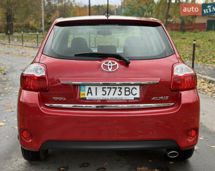 Тойота Аурис 2010 в Белой Церкве на Automoto.ua Красный Тойота Аурис, объемом двигателя 1.6 л и пробегом 169 тыс. км за 10000 $, фото 7 на Automoto.ua