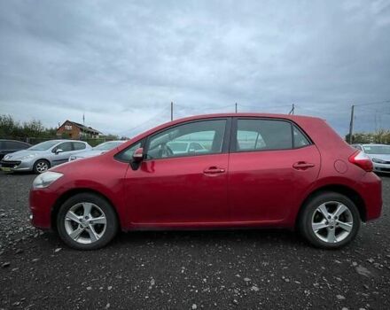 Красный Тойота Аурис, объемом двигателя 1.6 л и пробегом 299 тыс. км за 7990 $, фото 10 на Automoto.ua