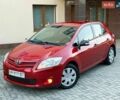 Червоний Тойота Ауріс, об'ємом двигуна 1.6 л та пробігом 162 тис. км за 8950 $, фото 1 на Automoto.ua