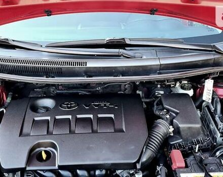 Красный Тойота Аурис, объемом двигателя 1.6 л и пробегом 77 тыс. км за 10999 $, фото 52 на Automoto.ua