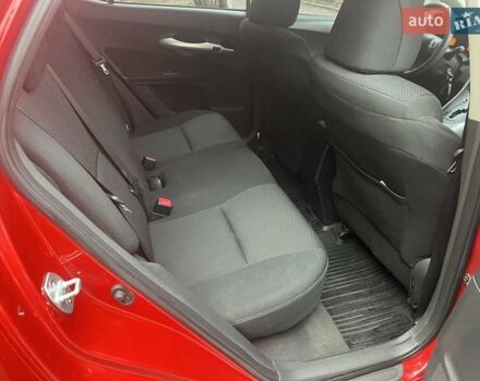Красный Тойота Аурис, объемом двигателя 1.6 л и пробегом 104 тыс. км за 10500 $, фото 14 на Automoto.ua
