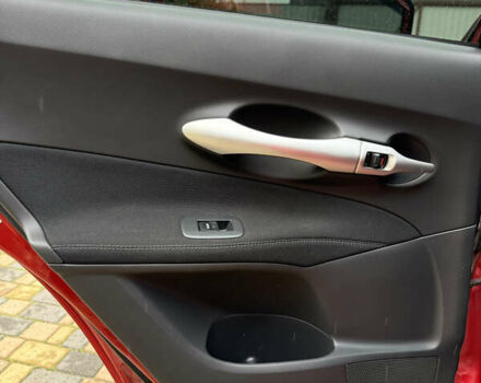 Тойота Аурис 2012 в Киеве на Automoto.ua Красный Тойота Аурис, объемом двигателя 1.6 л и пробегом 87 тыс. км за 11700 $, фото 19 на Automoto.ua