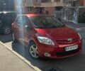 Красный Тойота Аурис, объемом двигателя 1.6 л и пробегом 166 тыс. км за 11700 $, фото 1 на Automoto.ua