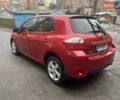 Красный Тойота Аурис, объемом двигателя 1.6 л и пробегом 104 тыс. км за 10500 $, фото 4 на Automoto.ua