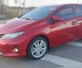 Красный Тойота Аурис, объемом двигателя 1.6 л и пробегом 80 тыс. км за 12500 $, фото 1 на Automoto.ua