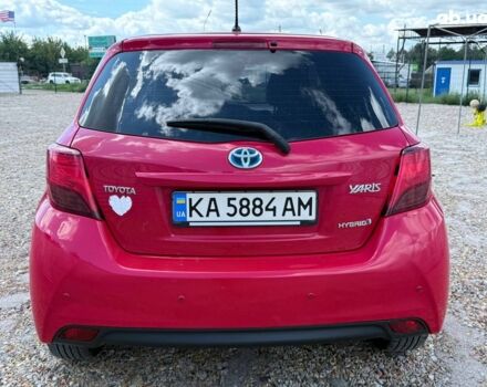 Красный Тойота Аурис, объемом двигателя 1.5 л и пробегом 143 тыс. км за 10800 $, фото 3 на Automoto.ua