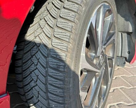 Красный Тойота Аурис, объемом двигателя 1.8 л и пробегом 178 тыс. км за 10200 $, фото 4 на Automoto.ua