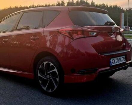 Червоний Тойота Ауріс, об'ємом двигуна 1.8 л та пробігом 126 тис. км за 12500 $, фото 11 на Automoto.ua