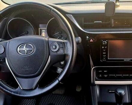 Червоний Тойота Ауріс, об'ємом двигуна 1.8 л та пробігом 126 тис. км за 12500 $, фото 34 на Automoto.ua
