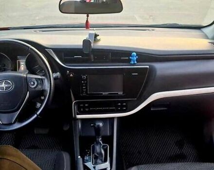 Червоний Тойота Ауріс, об'ємом двигуна 1.8 л та пробігом 126 тис. км за 12500 $, фото 33 на Automoto.ua