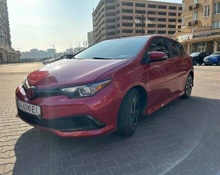 Красный Тойота Аурис, объемом двигателя 1.8 л и пробегом 178 тыс. км за 10200 $, фото 1 на Automoto.ua