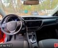 Красный Тойота Аурис, объемом двигателя 1.6 л и пробегом 107 тыс. км за 15000 $, фото 4 на Automoto.ua