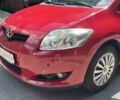 Красный Тойота Аурис, объемом двигателя 0 л и пробегом 65 тыс. км за 8500 $, фото 1 на Automoto.ua