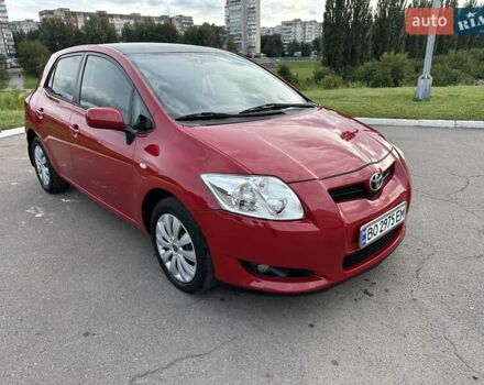 Червоний Тойота Ауріс, об'ємом двигуна 1.6 л та пробігом 186 тис. км за 6700 $, фото 1 на Automoto.ua