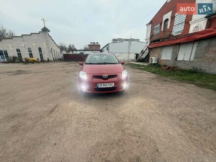 Червоний Тойота Ауріс, об'ємом двигуна 1.6 л та пробігом 176 тис. км за 7200 $, фото 1 на Automoto.ua