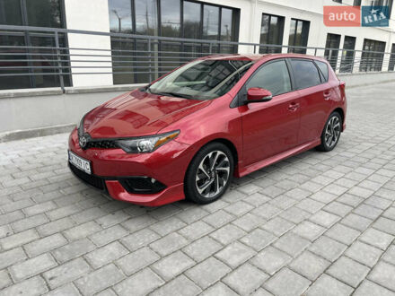 Тойота Аурис 2015 в Ровно на Automoto.ua Красный Тойота Аурис, объемом двигателя 1.8 л и пробегом 128 тыс. км за 10700 $, фото 1 на Automoto.ua