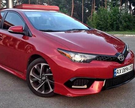 Червоний Тойота Ауріс, об'ємом двигуна 1.8 л та пробігом 126 тис. км за 12500 $, фото 1 на Automoto.ua