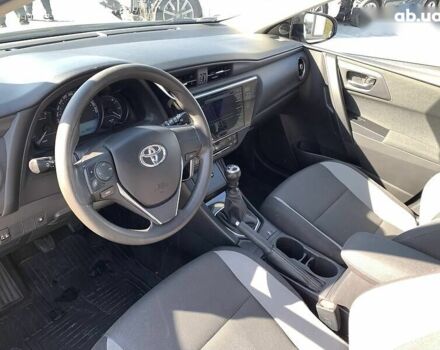 Тойота Ауріс, об'ємом двигуна 1.4 л та пробігом 196 тис. км за 11800 $, фото 6 на Automoto.ua