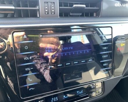 Тойота Ауріс, об'ємом двигуна 1.4 л та пробігом 196 тис. км за 11800 $, фото 8 на Automoto.ua