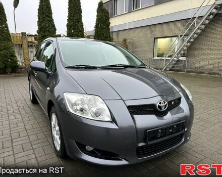 Тойота Аурис, объемом двигателя 1.4 л и пробегом 200 тыс. км за 5700 $, фото 7 на Automoto.ua