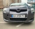 Тойота Аурис, объемом двигателя 1.6 л и пробегом 106 тыс. км за 6000 $, фото 3 на Automoto.ua