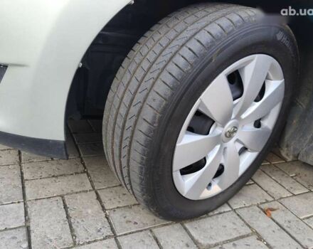Тойота Аурис, объемом двигателя 0 л и пробегом 226 тыс. км за 6850 $, фото 16 на Automoto.ua