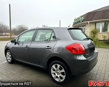 Тойота Аурис, объемом двигателя 1.4 л и пробегом 200 тыс. км за 5700 $, фото 3 на Automoto.ua