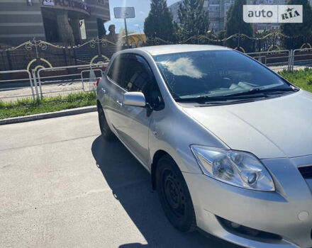 Тойота Аурис, объемом двигателя 1.6 л и пробегом 106 тыс. км за 7700 $, фото 14 на Automoto.ua