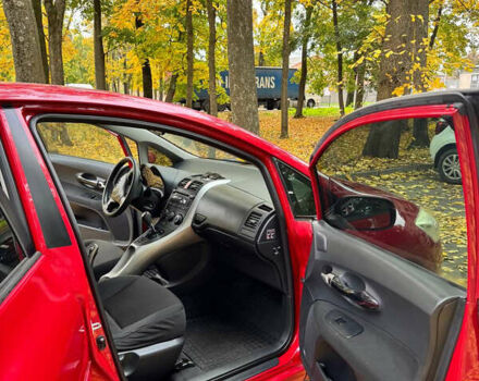 Тойота Аурис, объемом двигателя 1.6 л и пробегом 230 тыс. км за 5399 $, фото 16 на Automoto.ua