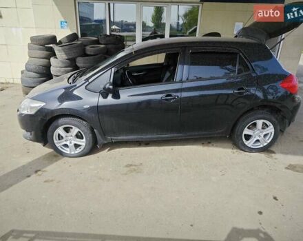 Тойота Аурис, объемом двигателя 1.6 л и пробегом 205 тыс. км за 6800 $, фото 2 на Automoto.ua