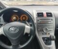 Тойота Аурис, объемом двигателя 1.6 л и пробегом 274 тыс. км за 6000 $, фото 9 на Automoto.ua