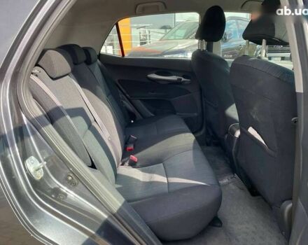 Тойота Аурис, объемом двигателя 1.6 л и пробегом 268 тыс. км за 5800 $, фото 14 на Automoto.ua