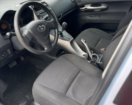 Тойота Аурис, объемом двигателя 1.6 л и пробегом 147 тыс. км за 5999 $, фото 18 на Automoto.ua